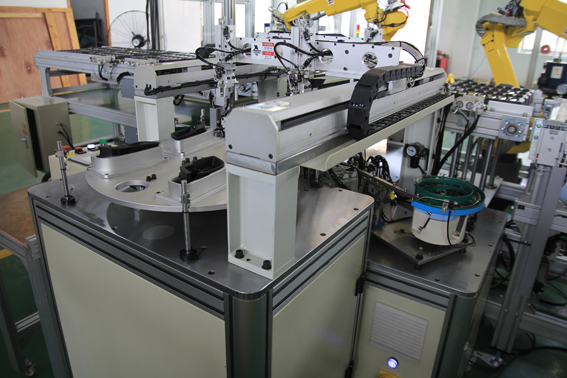 汽车内门把手组装设备2